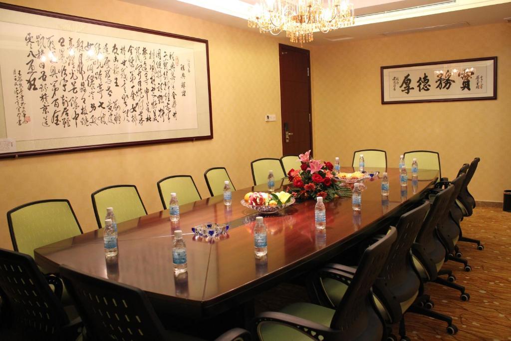 Jun Hao Hotel Dongguan  Dış mekan fotoğraf