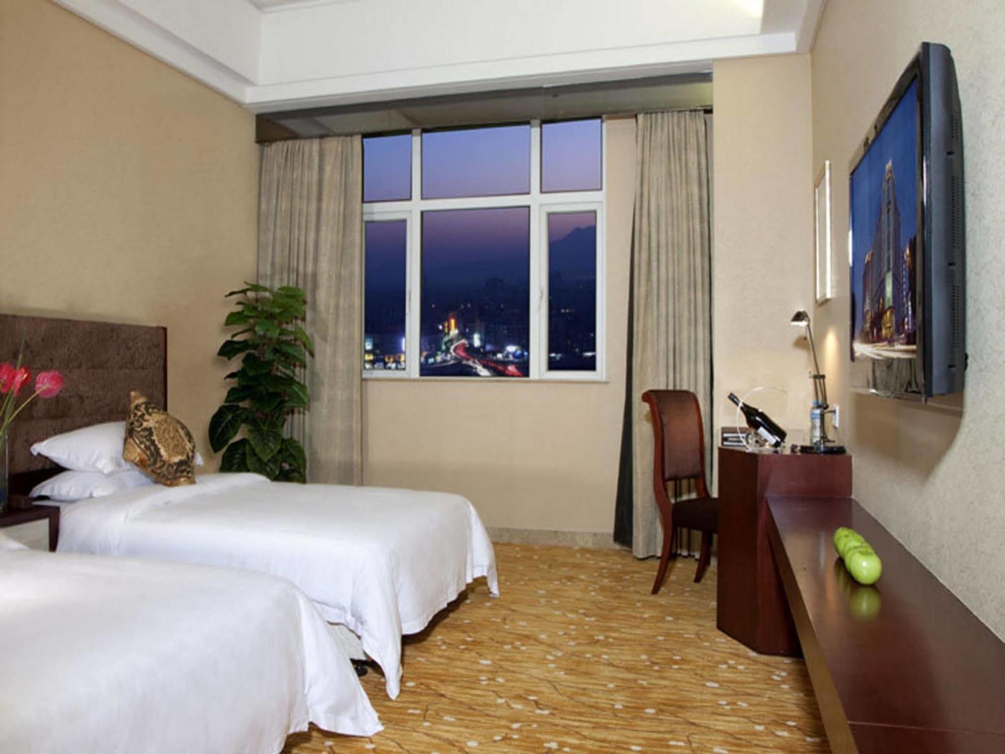 Jun Hao Hotel Dongguan  Dış mekan fotoğraf