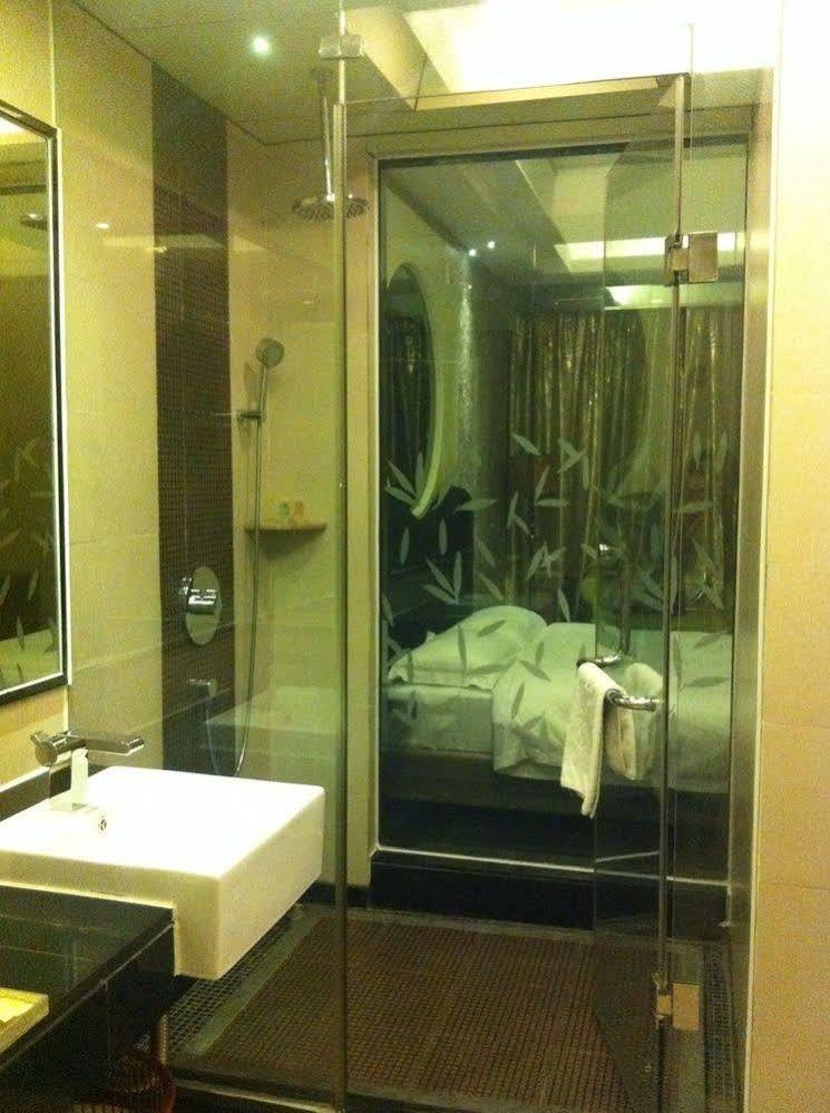Jun Hao Hotel Dongguan  Dış mekan fotoğraf