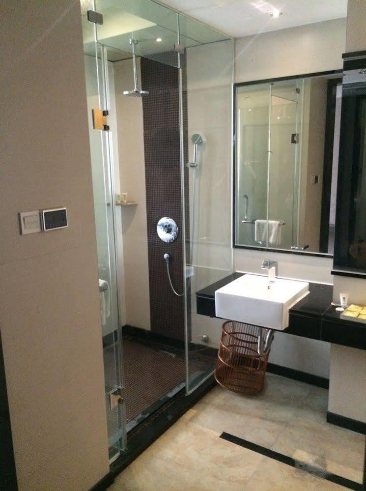 Jun Hao Hotel Dongguan  Dış mekan fotoğraf