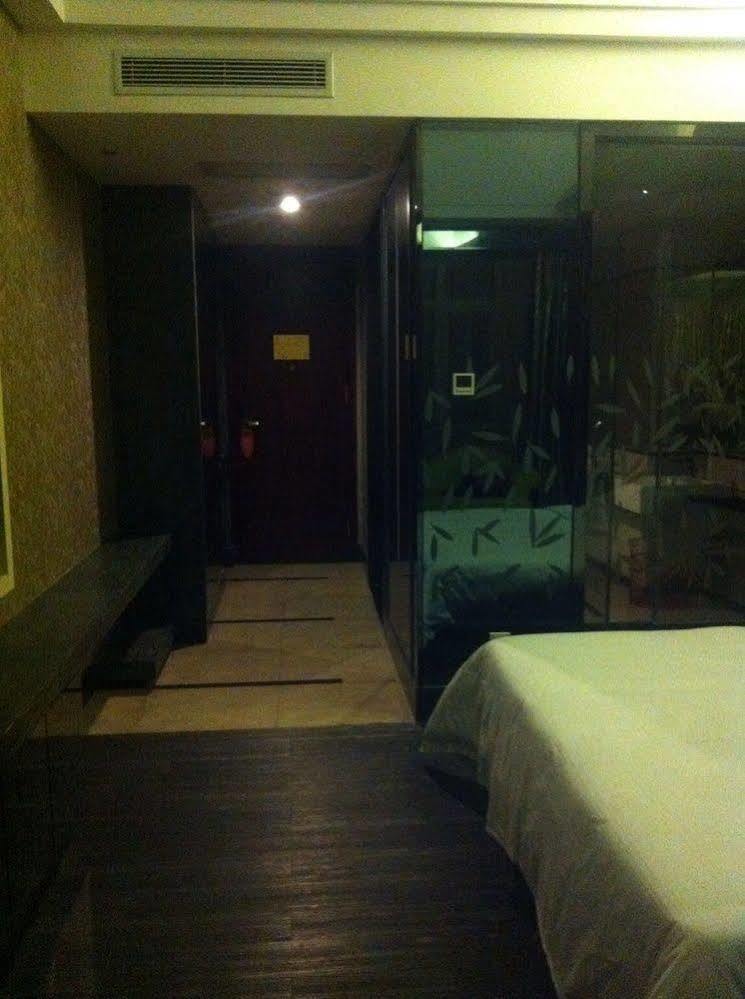 Jun Hao Hotel Dongguan  Dış mekan fotoğraf
