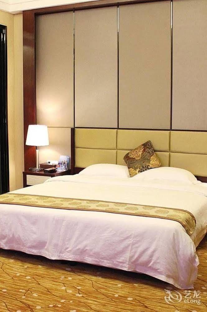 Jun Hao Hotel Dongguan  Dış mekan fotoğraf